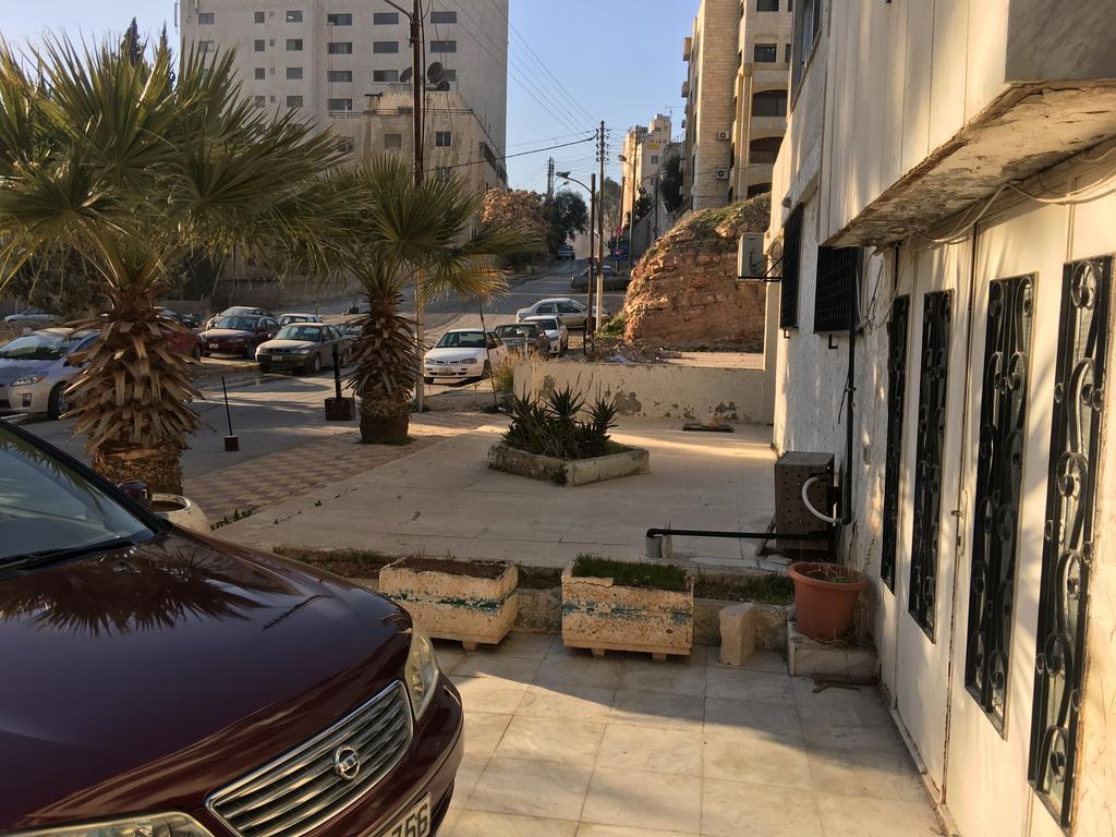 Aljazeera Hotel Apartments 암만 외부 사진